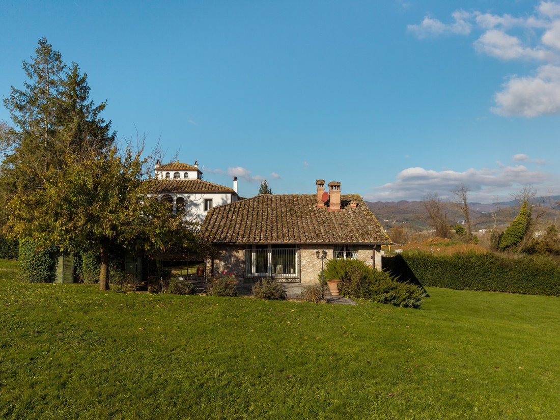 Villa in Barberino di Mugello, Tuscany, Italy 3 - 17422381