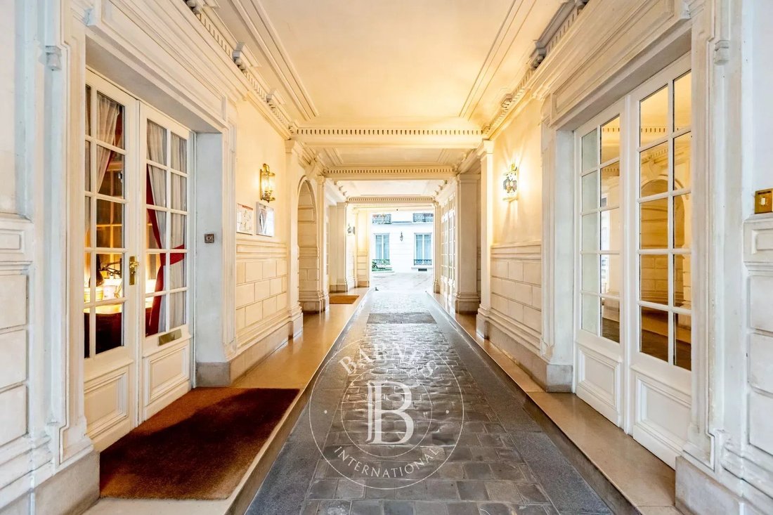 Apartment in Porte Dauphine, Paris 16e Arrondissement, Paris 1 - 17422420