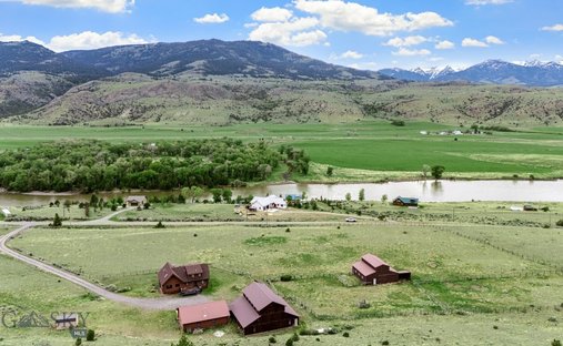 House in Emigrant, Montana, United States 1