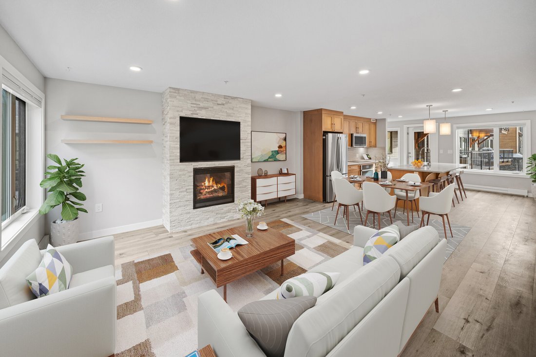 Condo in Canmore, Alberta, Canada 1 - 17422385