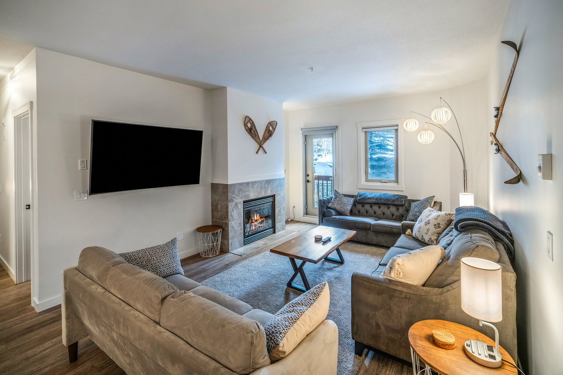 Appartamento a Canmore, Alberta, Canada 2 - 17422402