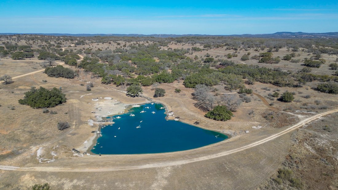 Farm Ranch in Round Mountain, Texas, United States 4 - 17422452