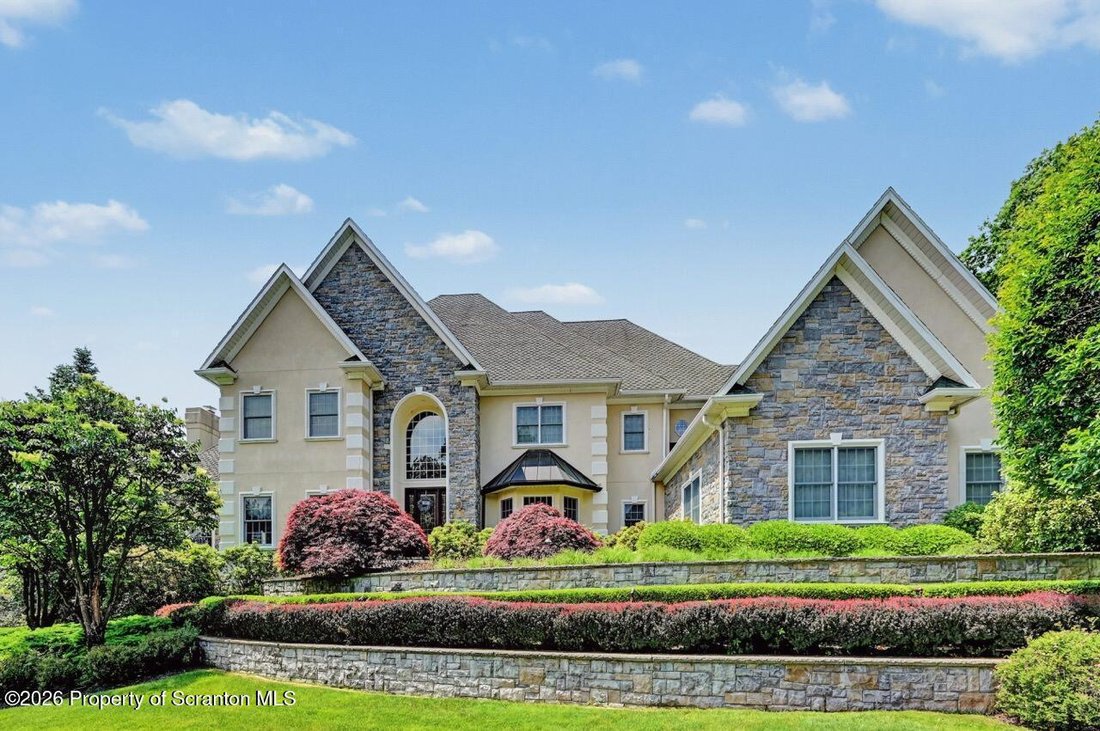 House in Clarks Summit, Pennsylvania, United States 4 - 17422426