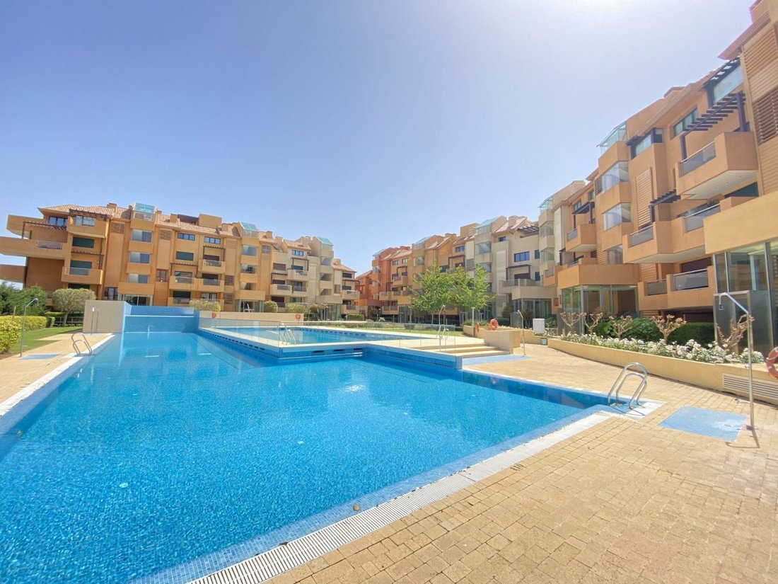 Apartment in Sotogrande, San Roque, Andalusia 4 - 17424654