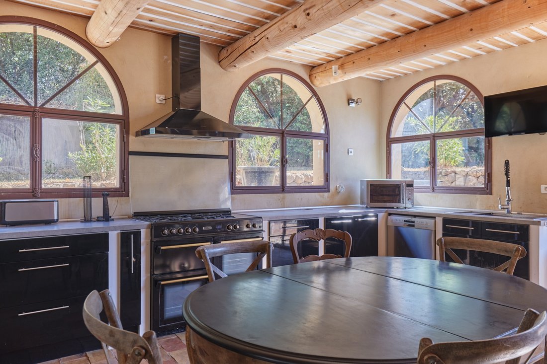 House in Le Tholonet, Provence-Alpes-Côte d'Azur, France 4 - 17392031