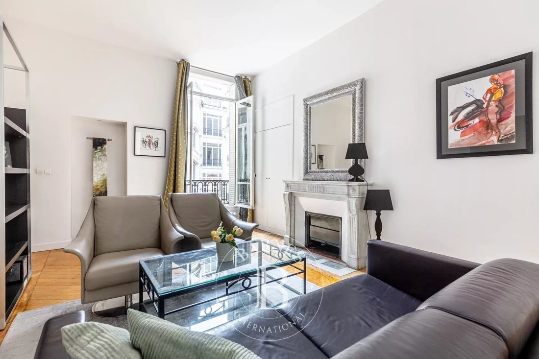 Apartment in Saint Philippe du Roule, Paris 8e Arrondissement, Paris 1 - 16391727