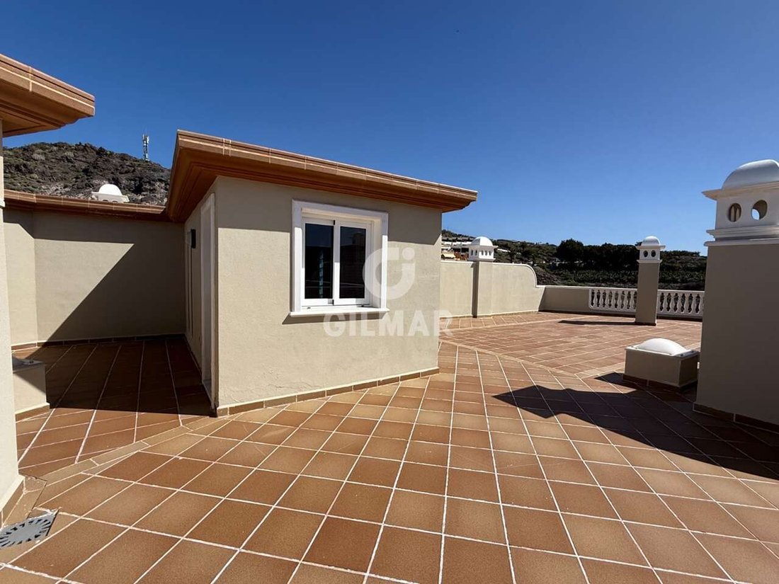 Penthouse in Acantilados de Los Gigantes, Canary Islands, Spain 2 - 17424615