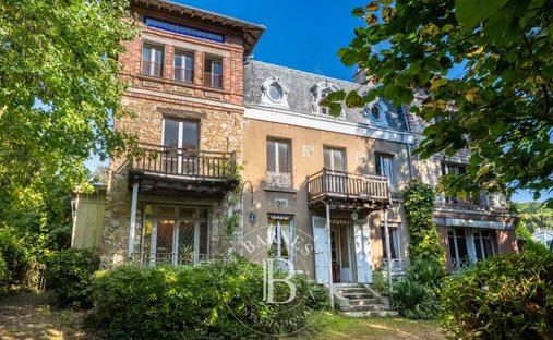 Casa en Les Arcades, Viroflay, Francia 1