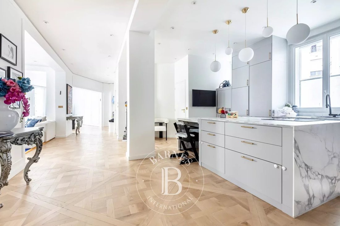 Apartment in Courcelles-Wagram, Paris 17e Arrondissement, Paris 4 - 17423061