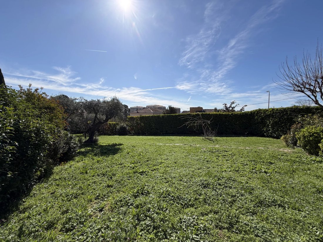 Land in Mazenod-Bellevue-Saint Donat-Banon, Aix-en-Provence, France 3 - 17423824