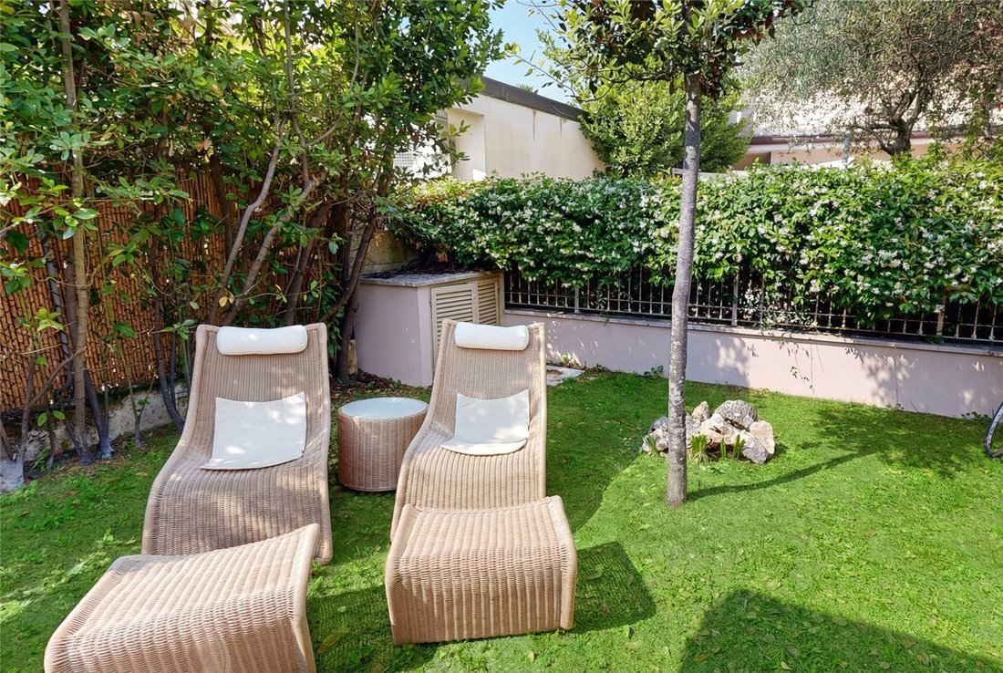 House in Vittoria Apuana, Forte dei Marmi, Tuscany 3 - 17339445