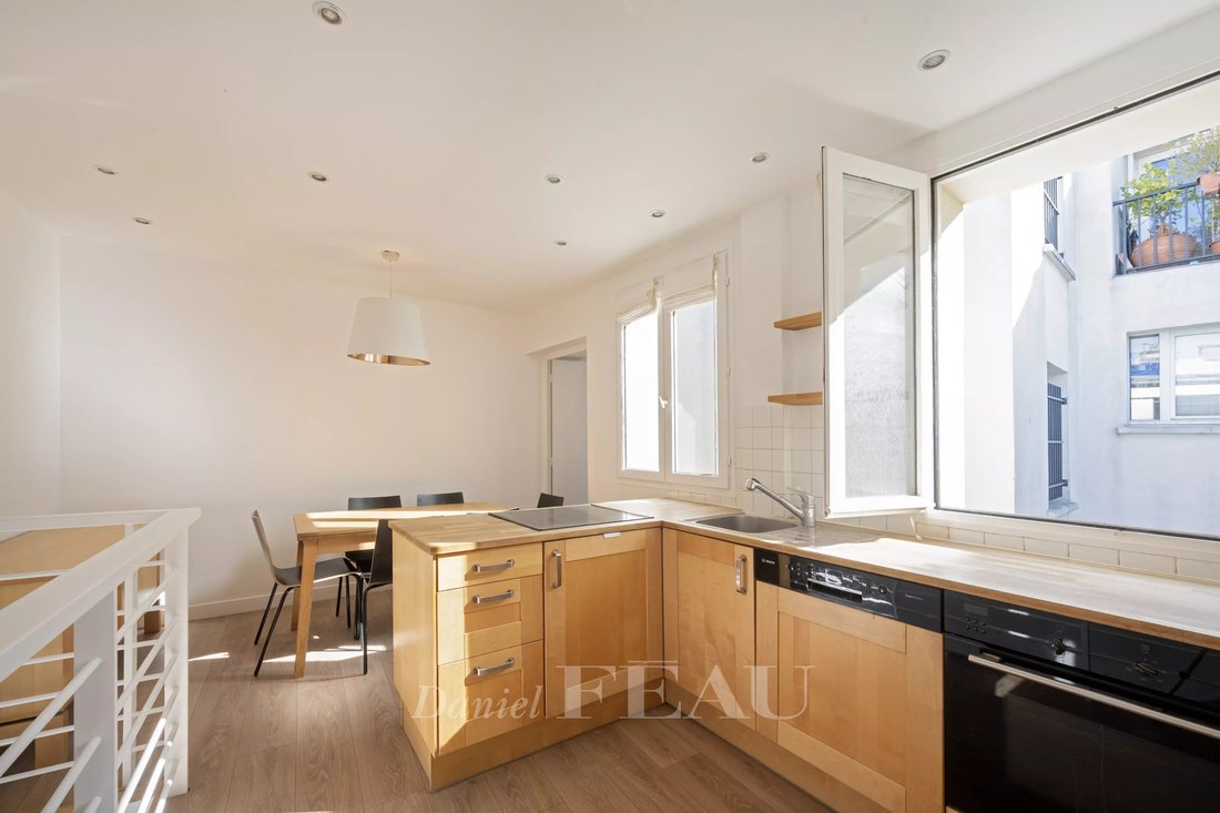 Apartment in Saint Germain l'Auxerrois, Paris 1er Arrondissement, Paris 2 - 17422730