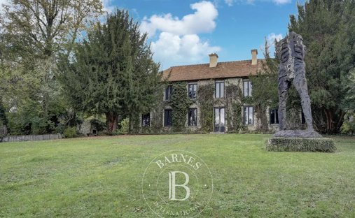 House in Thiverval-Grignon, Ile-de-France, France 1