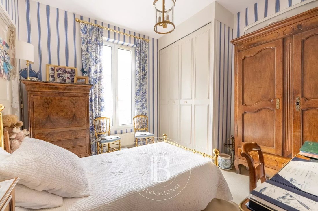 House in Notre Dame, Versailles, France 4 - 17423266