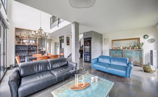 Château Saint Nom La Bretèche 1074.0 Sqm 10 Bedrooms