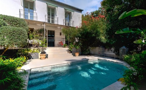 House in Saint Nicolas, Cannes, France 1