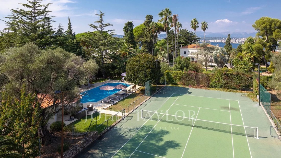 Estate in Antibes, Provence-Alpes-Côte d'Azur, France 3 - 17423842