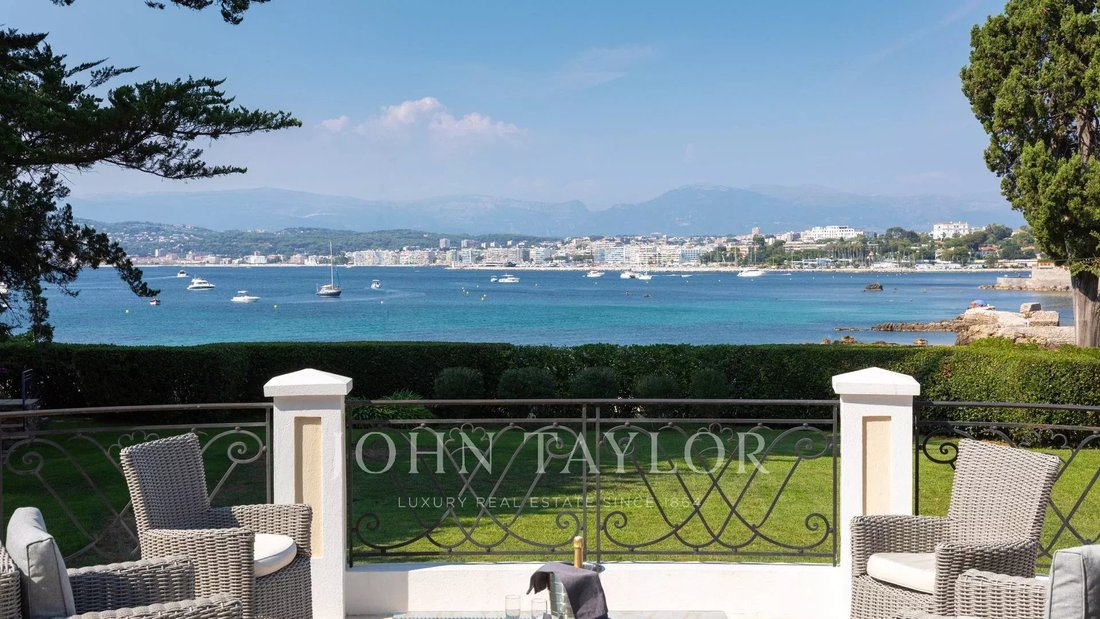 Estate in Antibes, Provence-Alpes-Côte d'Azur, France 2 - 17423842
