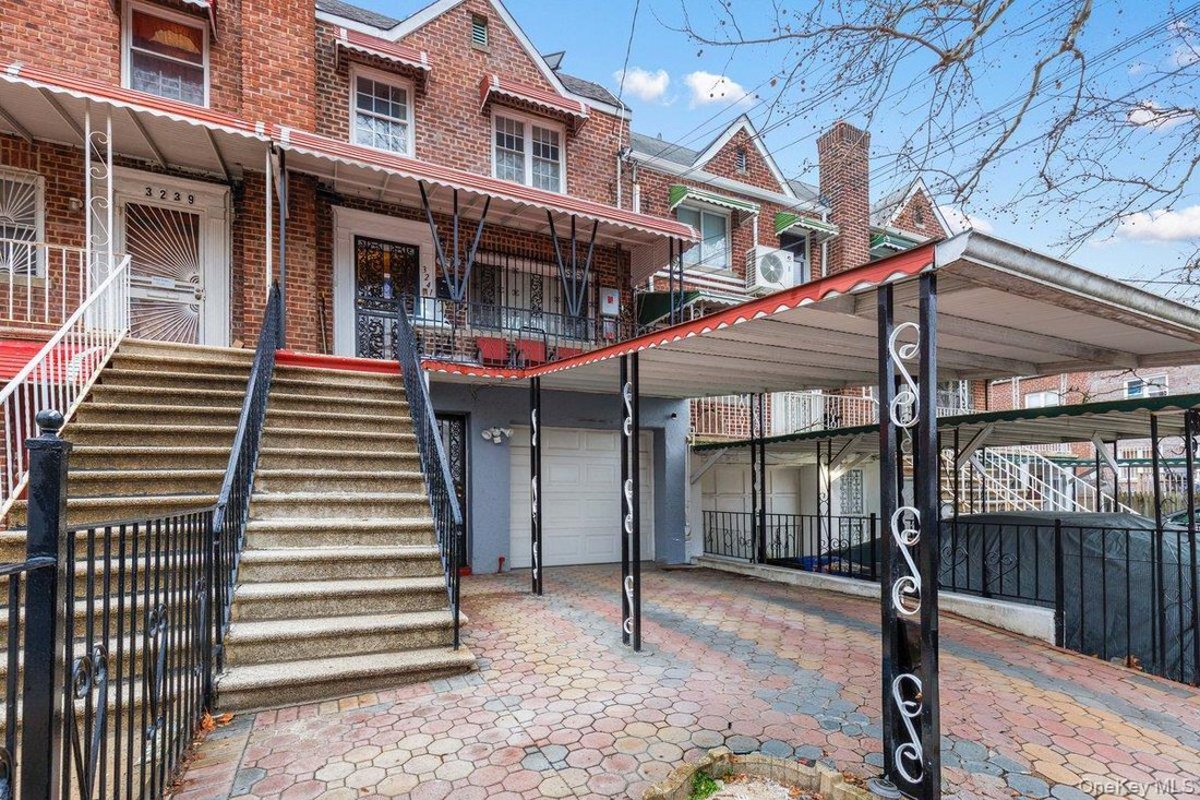 House in New York, New York, United States 2 - 17426668