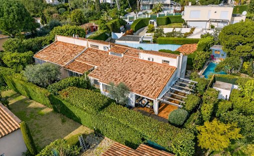 Villa in Saint-Jean-Cap-Ferrat, Provence-Alpes-Côte d'Azur, France 1