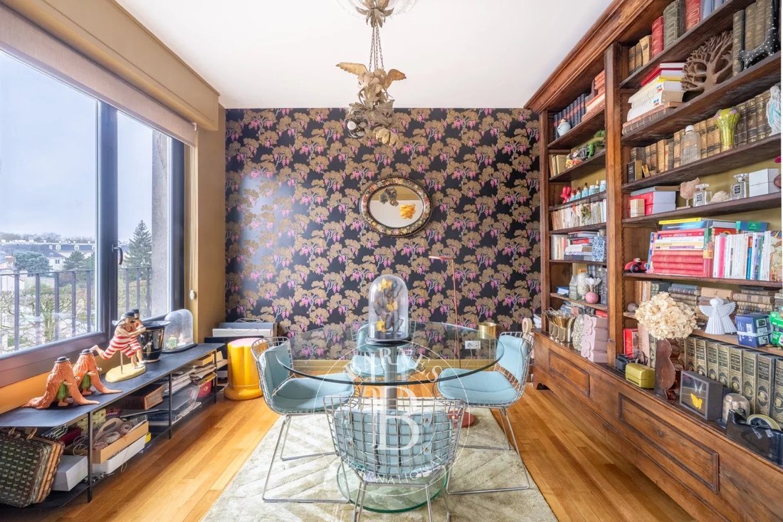 Apartment in Montreuil, Versailles, France 2 - 17423648