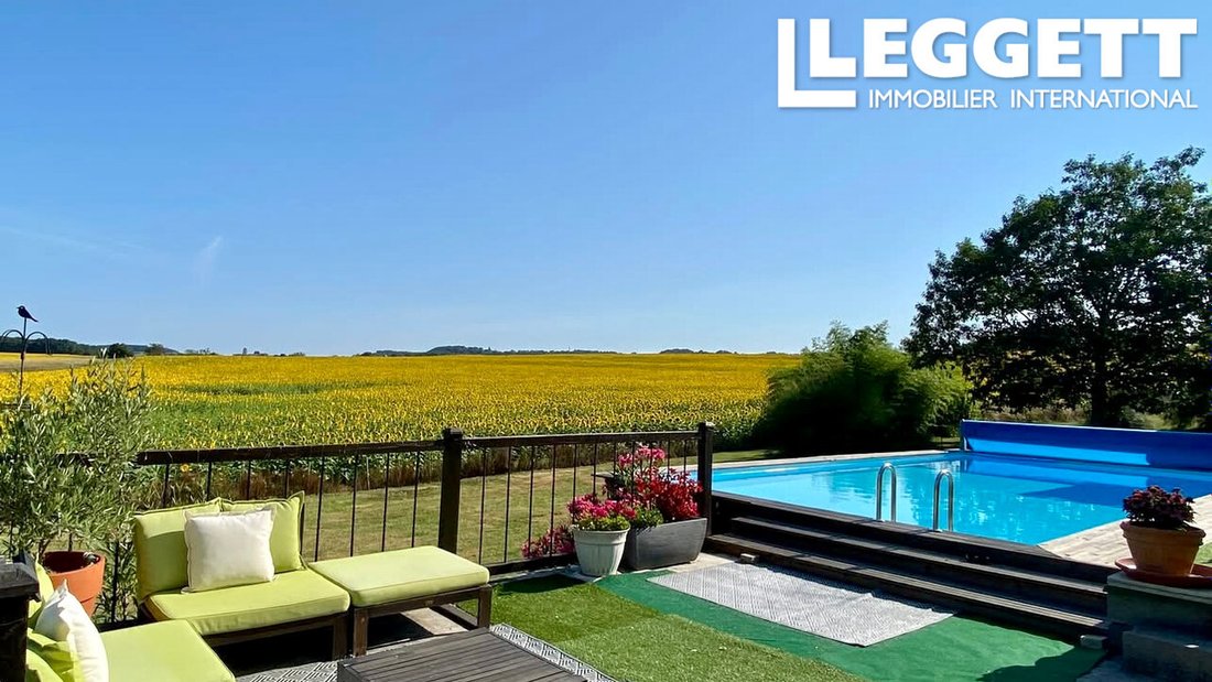 Farm Ranch in Eymet, Nouvelle-Aquitaine, France 2 - 17425938