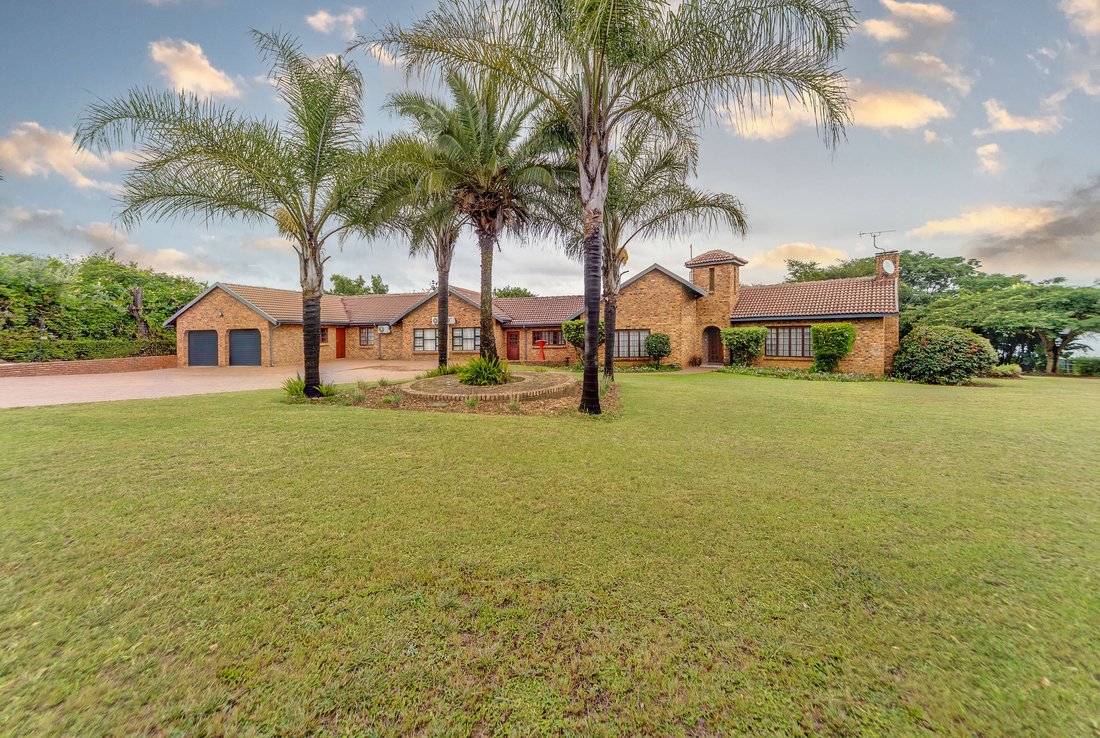 Country House in Munyaka Waterfall City, Gauteng, South Africa 1 - 17423921