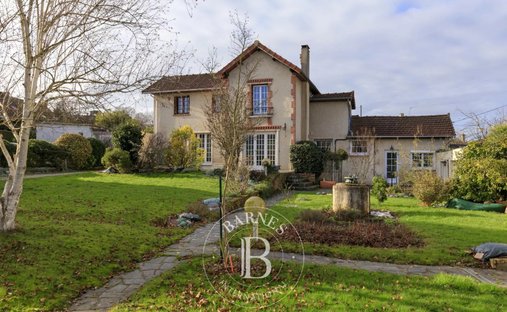 House in Sud, Igny, France 1