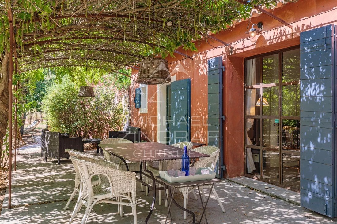House in Roussillon, Provence-Alpes-Côte d'Azur, France 1 - 10649560