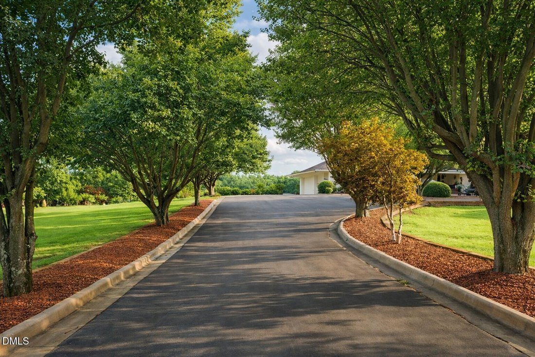 House in Newton Grove, North Carolina, United States 2 - 17424452