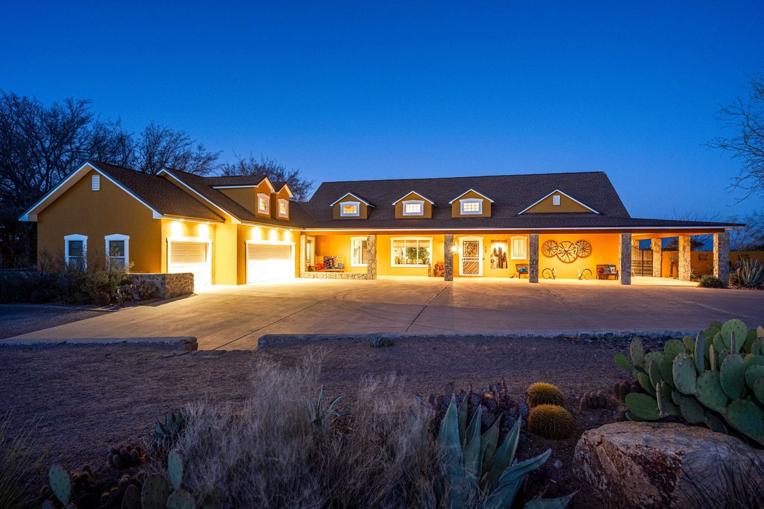 House in Las Cruces, New Mexico, United States 2 - 17422605
