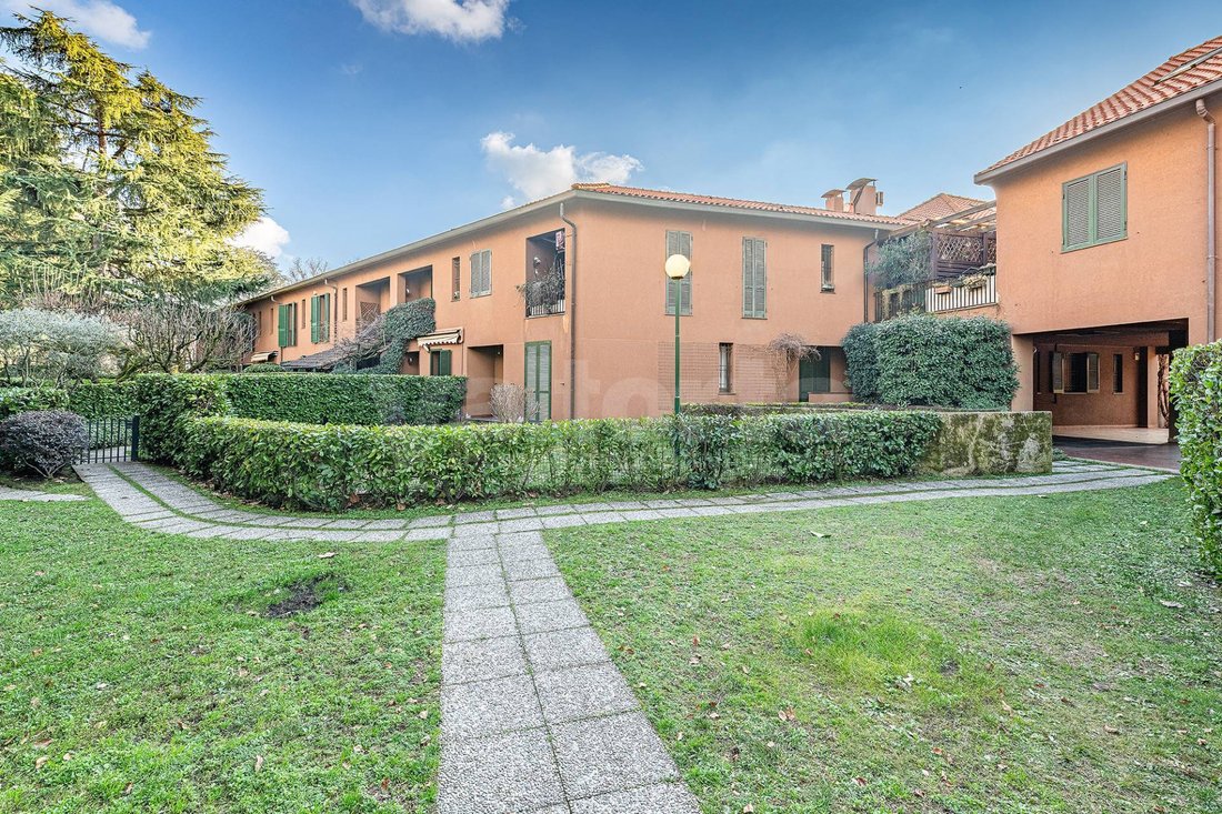 Apartment in Cazzaniga, Monza, Lombardy 2 - 17426216