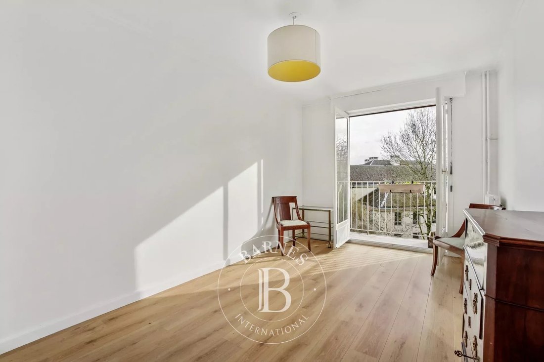 Apartment in Chantiers, Versailles, France 3 - 17423056
