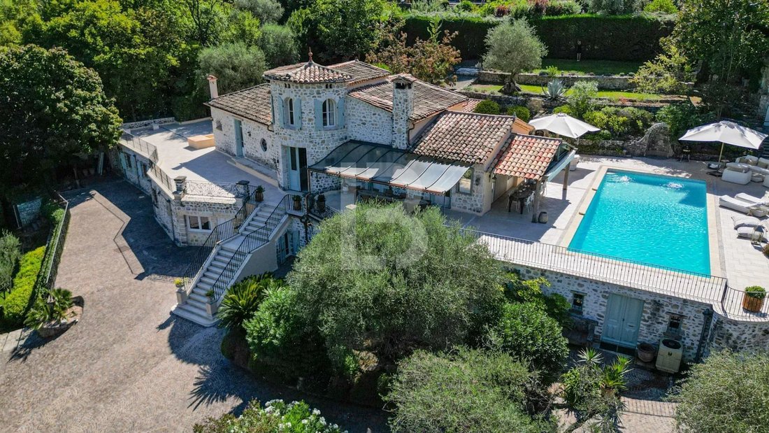 House in Tourrettes-sur-Loup, Provence-Alpes-Côte d'Azur, France 2 - 17422886