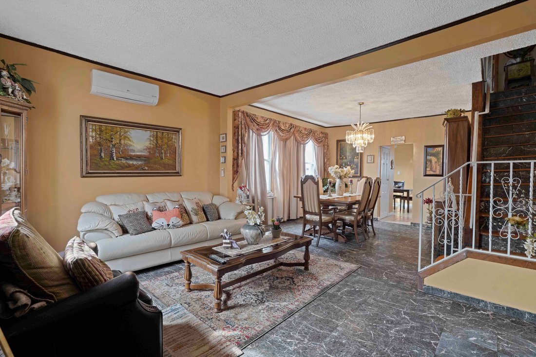 House in New York, New York, United States 3 - 17423084