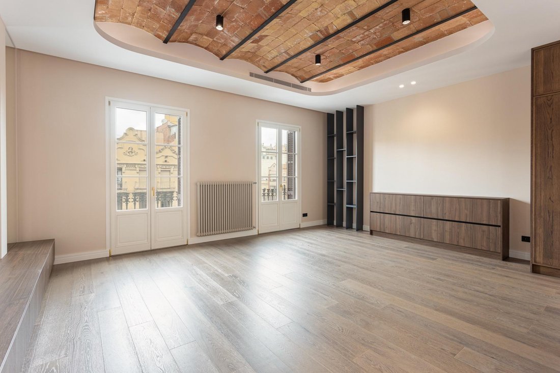 Apartment in Eixample, Barcelona, Spain 3 - 17426735