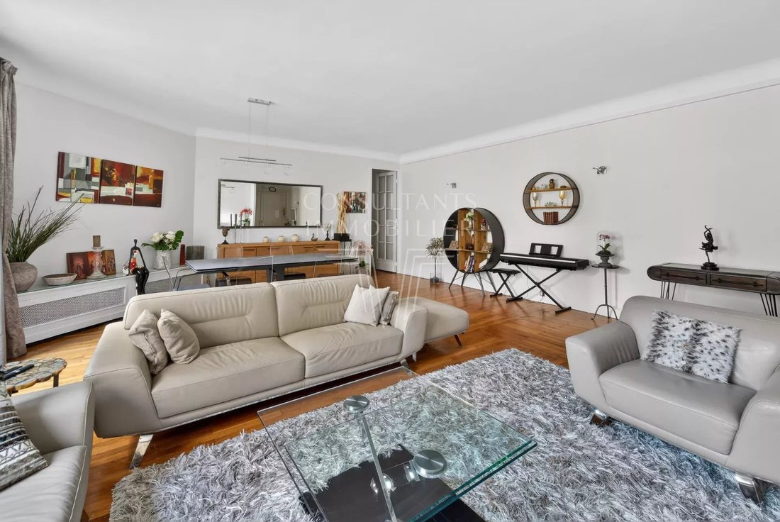 Apartment in Chaillot, Paris 16e Arrondissement, Paris 4 - 17423107
