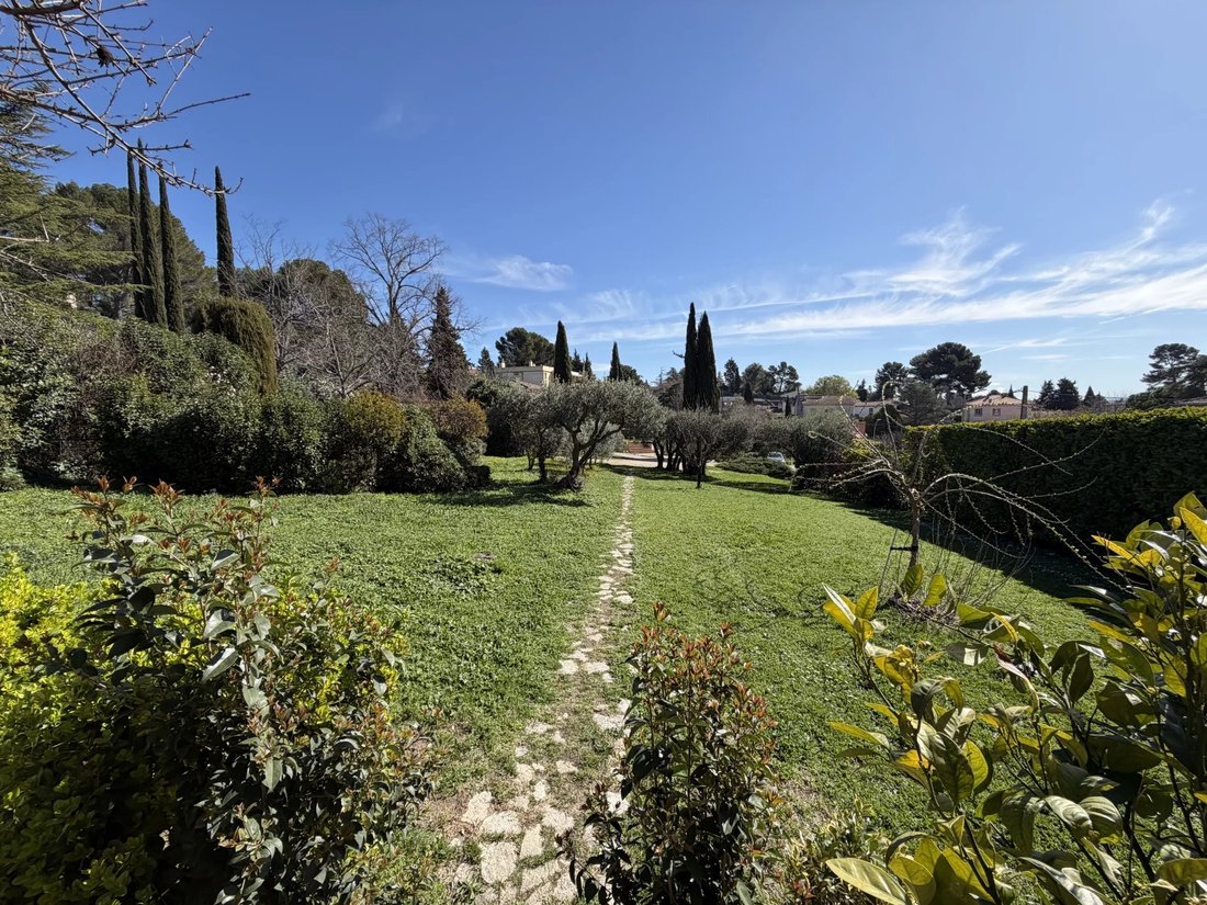 Land in Mazenod-Bellevue-Saint Donat-Banon, Aix-en-Provence, France 2 - 17423824