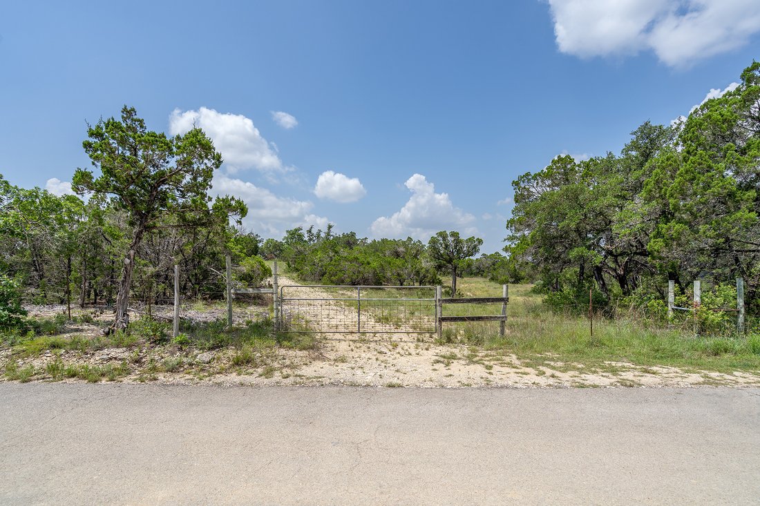 Land in Jonestown, Texas, United States 1 - 15963162