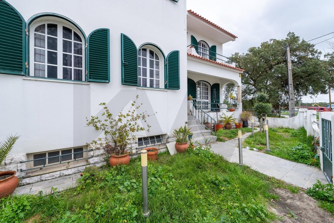 House in Santo Antonio da Charneca, Setubal, Portugal 3 - 17425057