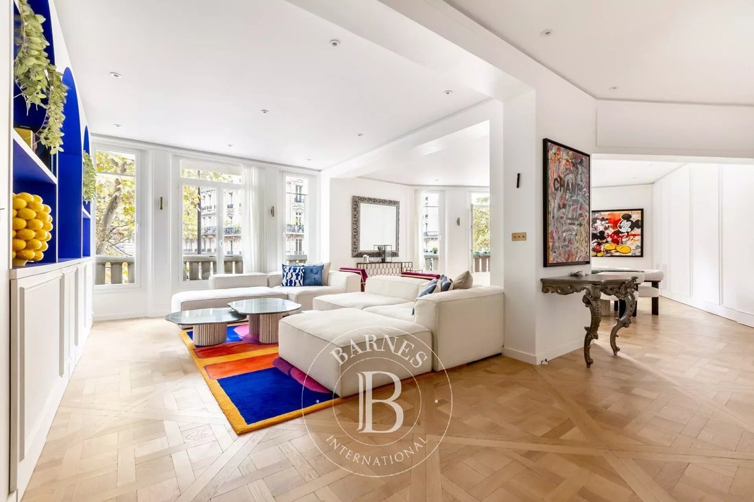 Apartment in Courcelles-Wagram, Paris 17e Arrondissement, Paris 2 - 17423061