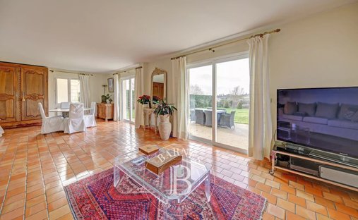 Château Saint Nom La Bretèche 1074.0 Sqm 10 Bedrooms