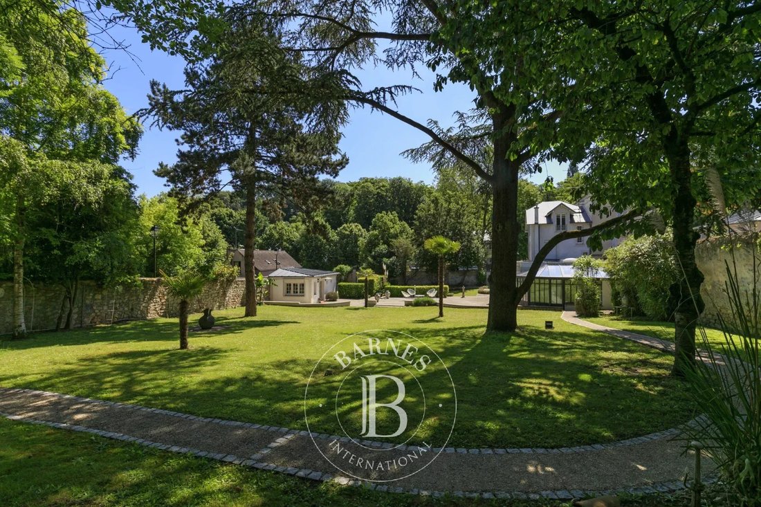 House in Marly-le-Roi, Ile-de-France, France 4 - 17422905