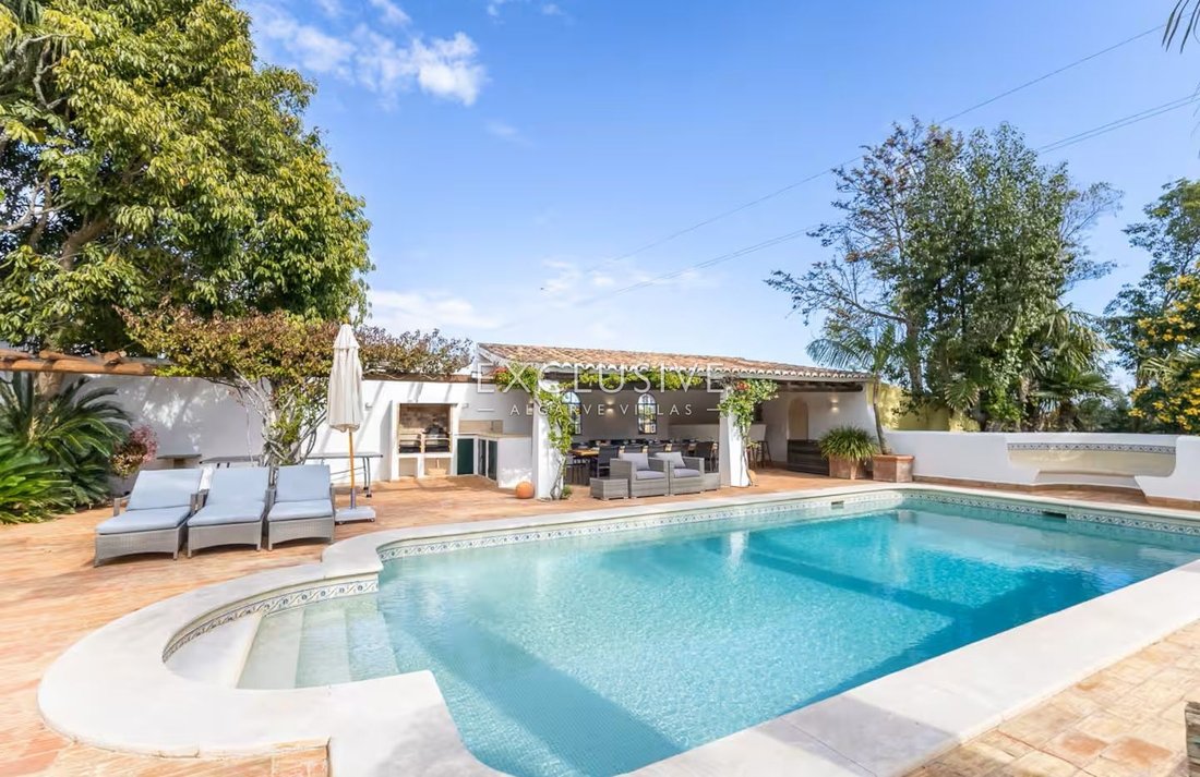 Villa in Mexilhoeira Grande, Algarve, Portugal 2 - 17423600