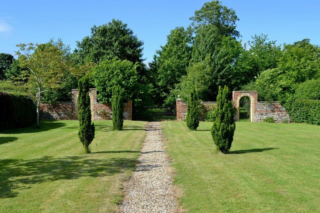 House in Alton Barnes, England 5 - 17425555