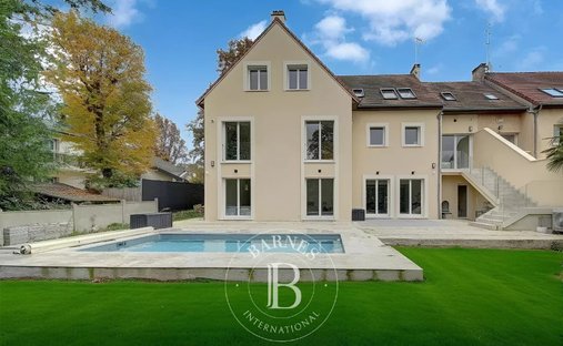 Haus in Le Chesnay, Le Chesnay-Rocquencourt, Frankreich 1