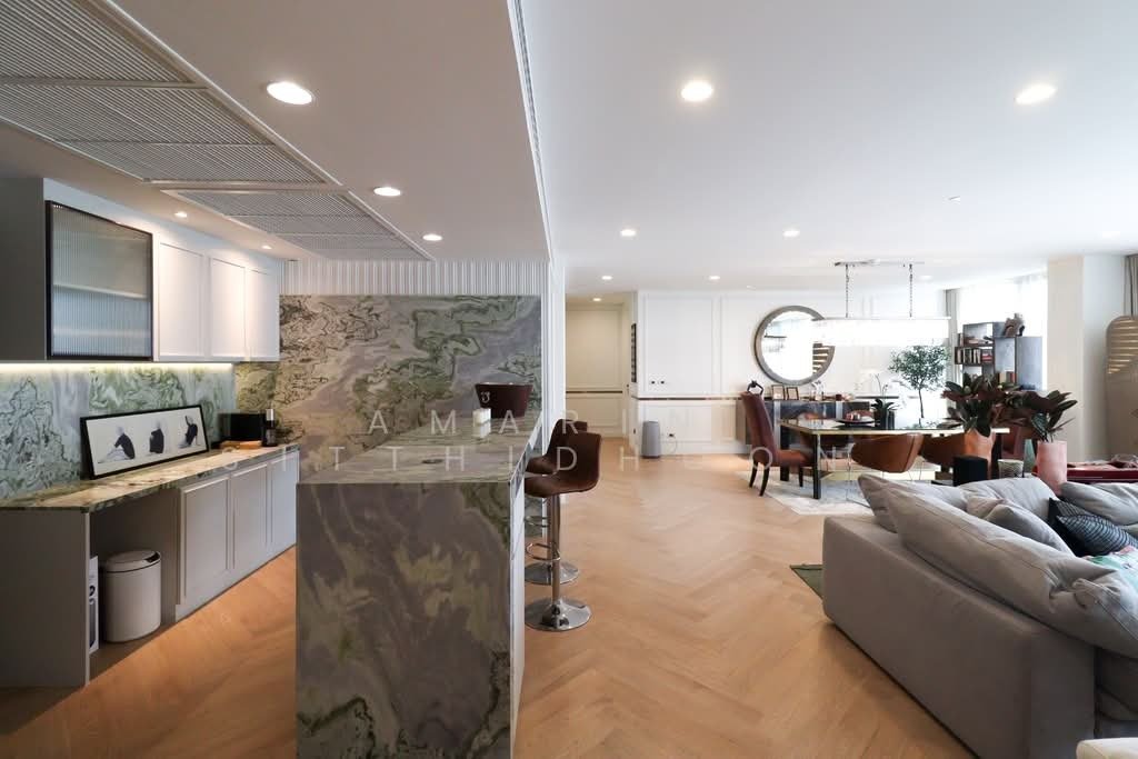 Condo in Phra Khanong Nuea, Bangkok, Thailand 1 - 16535585