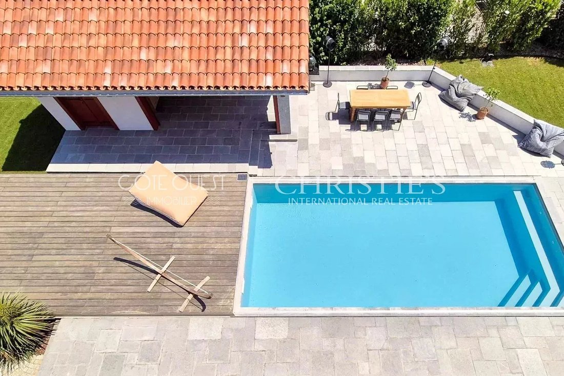 Villa in Larressore, Nouvelle-Aquitaine, France 5 - 16082589