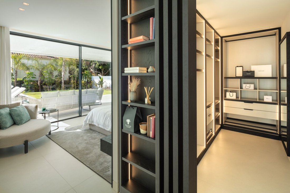 Villa in Puerto Banus, Marbella, Spain 4 - 17423899