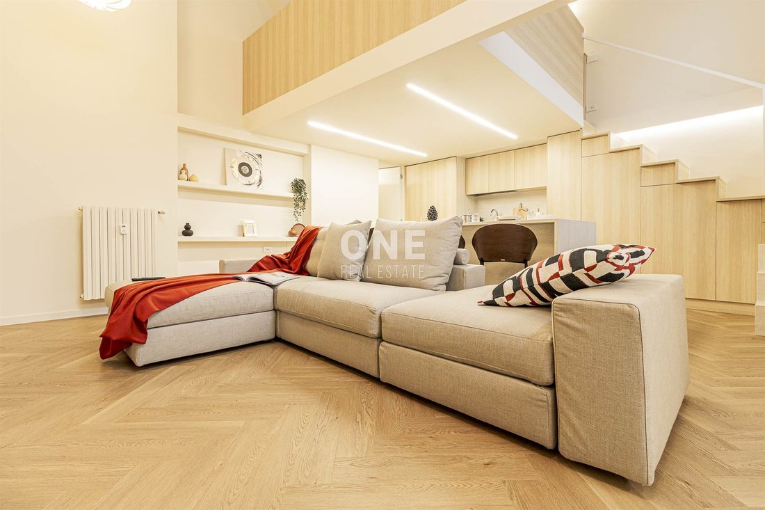 Apartment in Historic Center, Milan, Lombardy 1 - 17425565